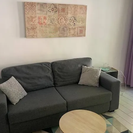 Apartament Joli Studio Refait A Neuf, Tres Confortable ! Fréjus